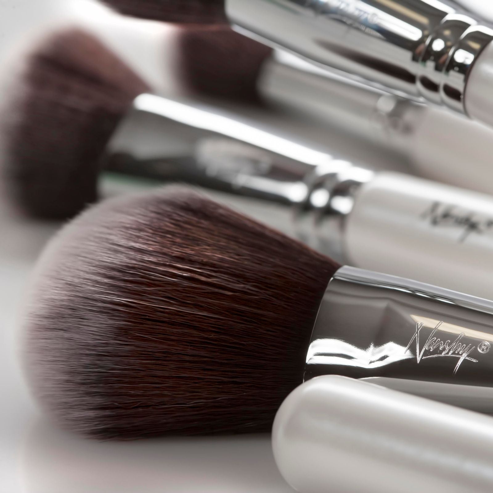 masterful collection makeup brush set white