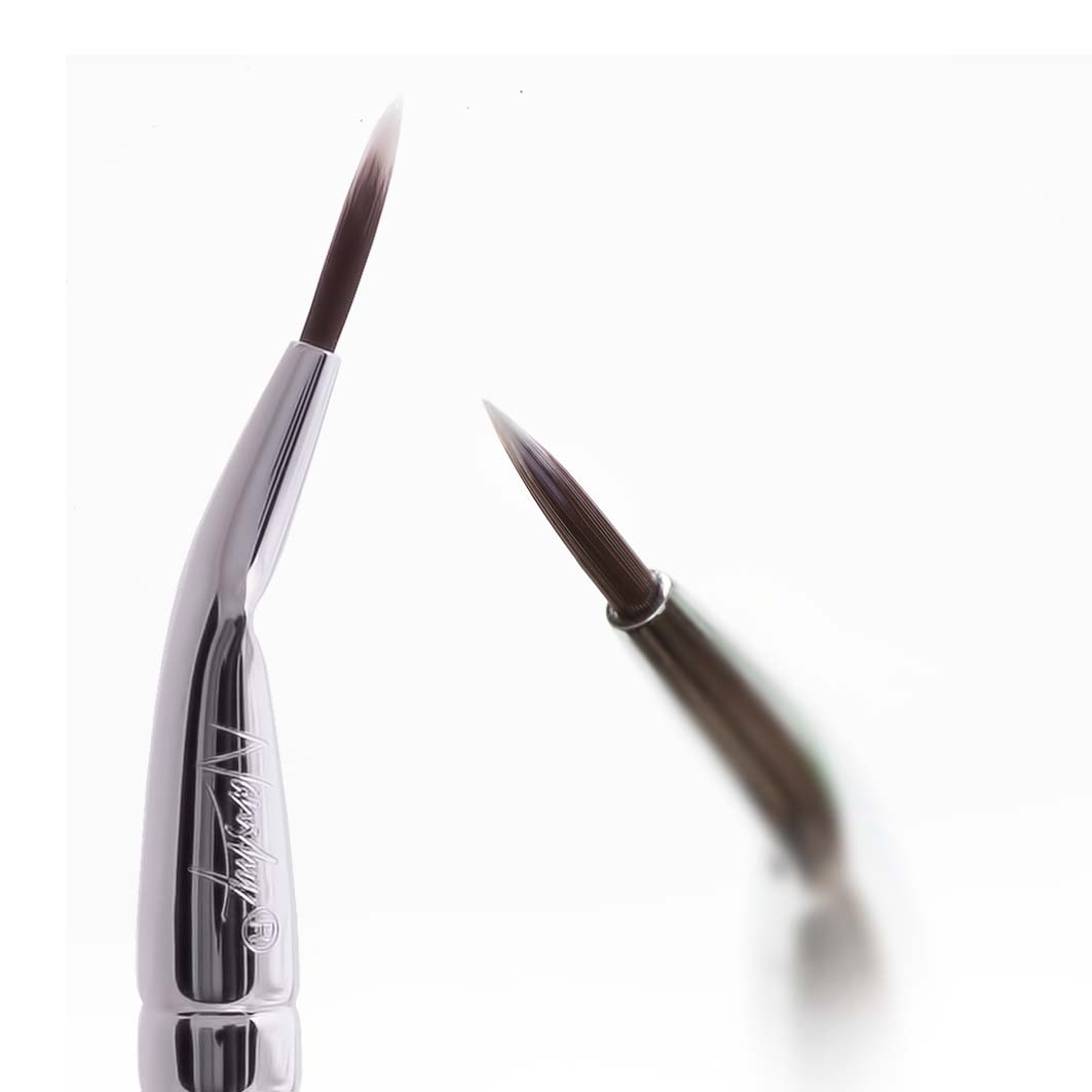 Precise Bent Eyeliner Brush